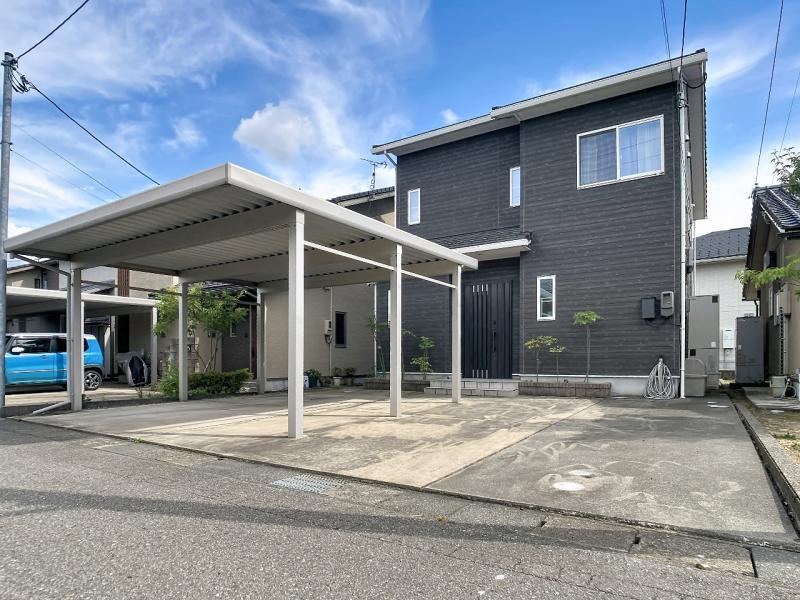 6LDK+S house in Komatsu, Ishikawa - Photo 1