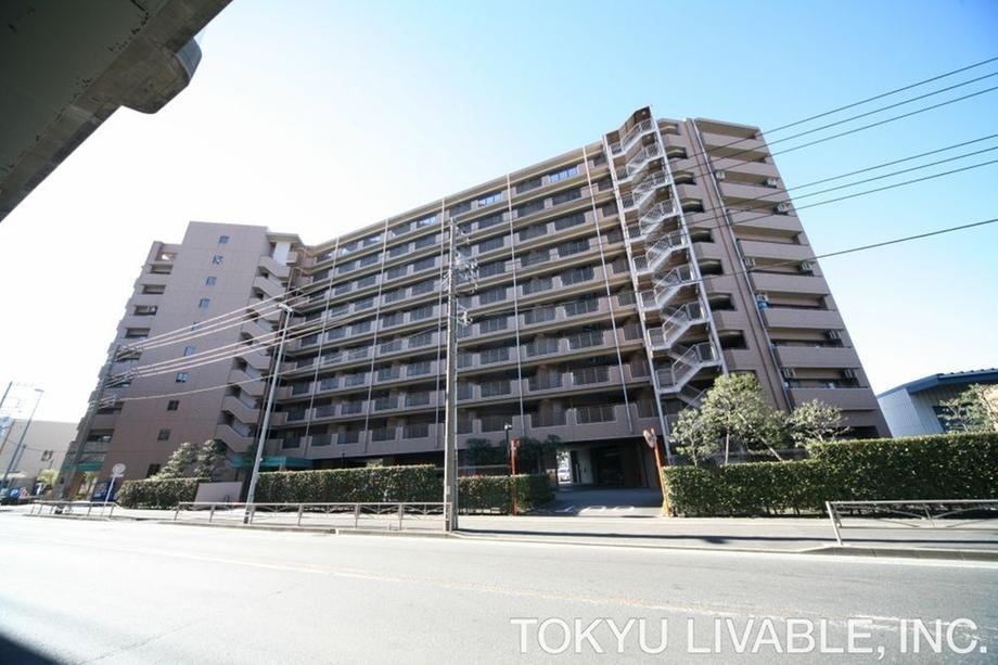 3LDK apartment in Isogo Ward, Yokohama, Kanagawa - Photo 1