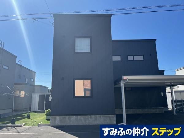 4LDK house in Kita Ward, Sapporo, Hokkaido - Photo 1