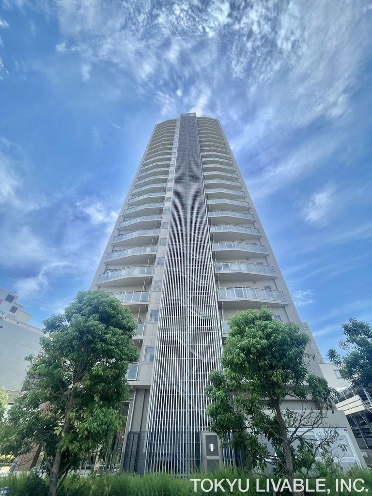 4LDK apartment in Moriguchi, Osaka - Photo 1