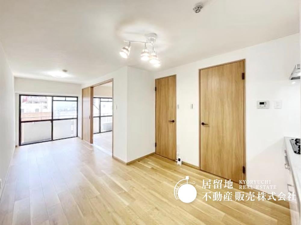 2LDK apartment in Chuo Ward, Kobe, Hyogo - Photo 1