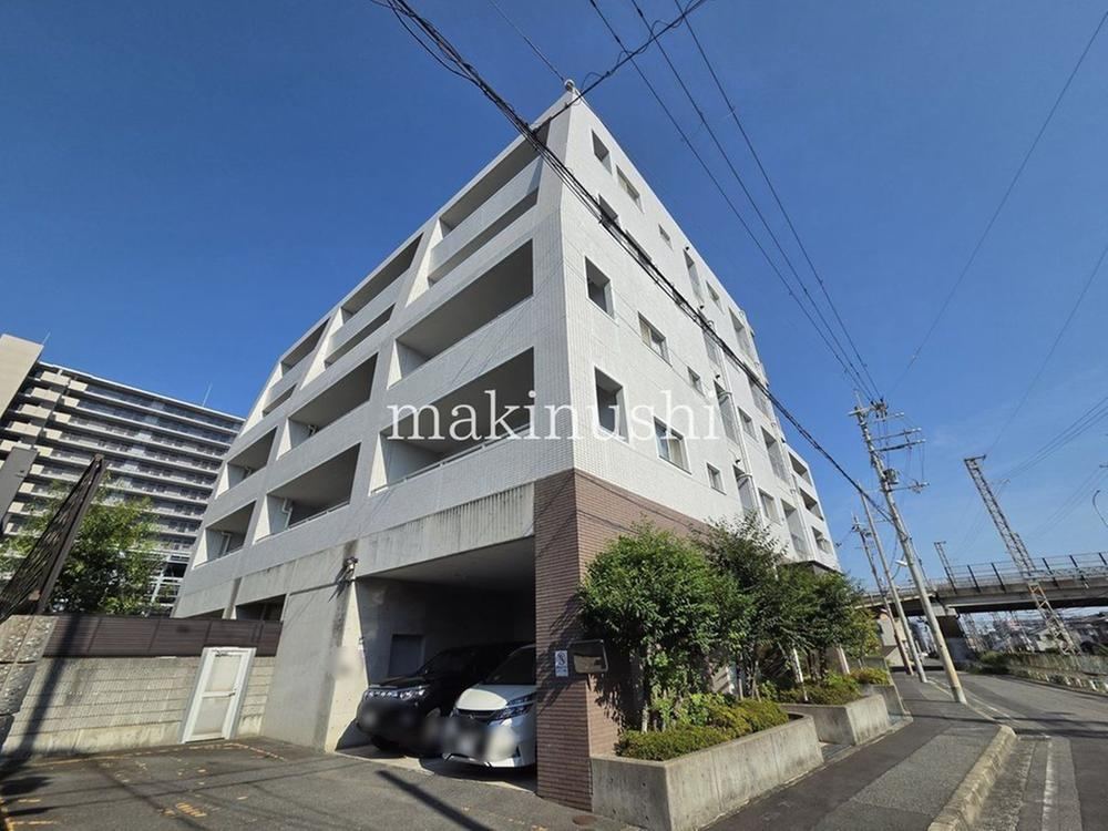 3LDK apartment in Osakasayama, Osaka - Photo 1