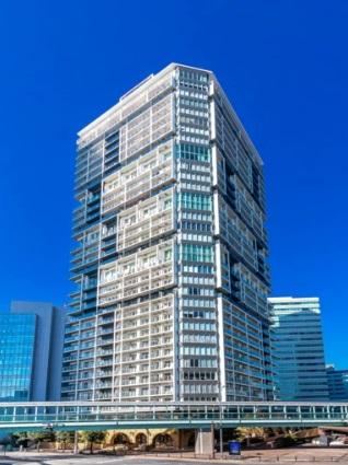 2LDK+S apartment in Kanagawa Ward, Yokohama, Kanagawa - Photo 1