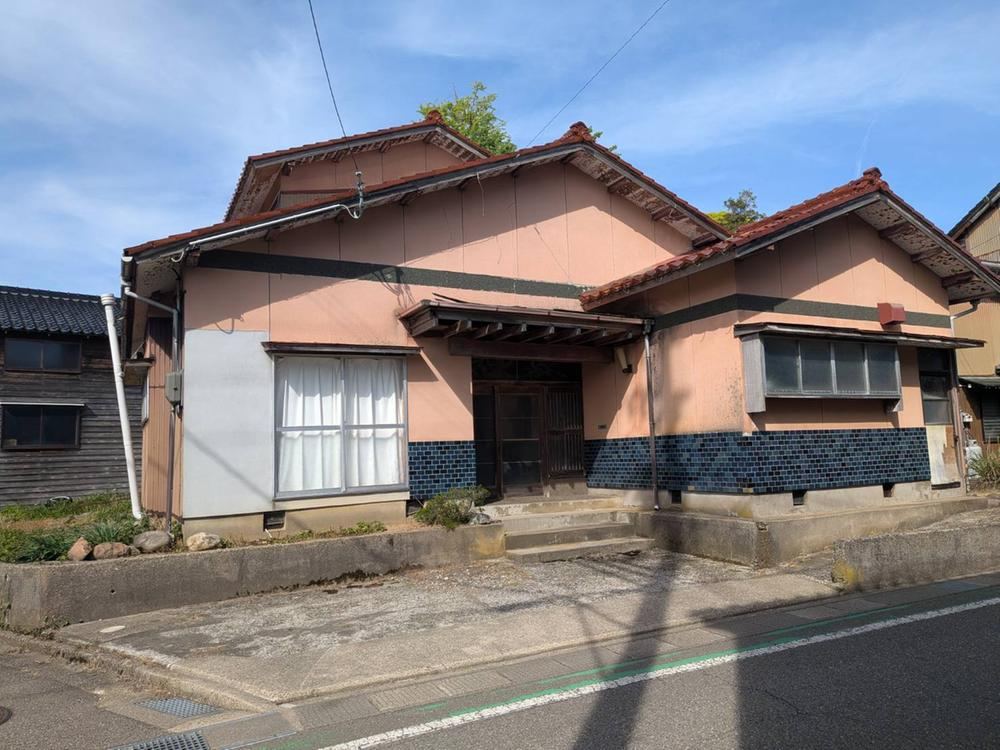 362 m² land in Tsubata, Kahoku District, Ishikawa - Photo 1