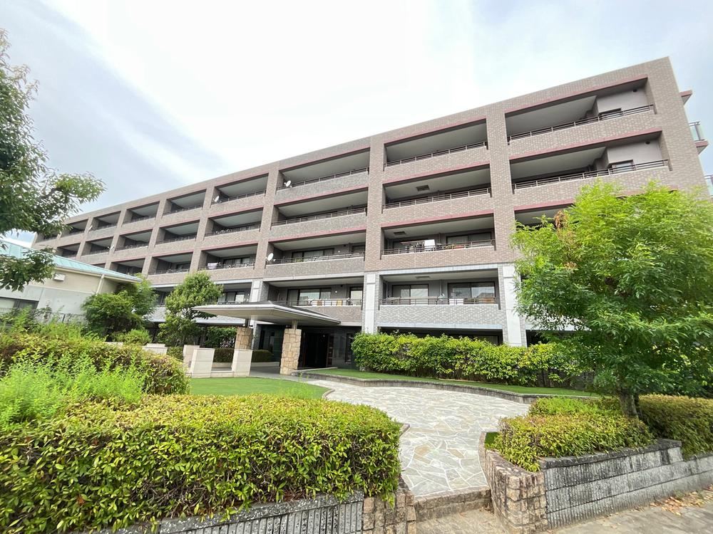 4LDK apartment in Nara, Nara - Photo 1