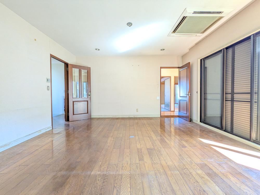 5LDK house in Tobata Ward, Kitakyushu, Fukuoka - Photo 1
