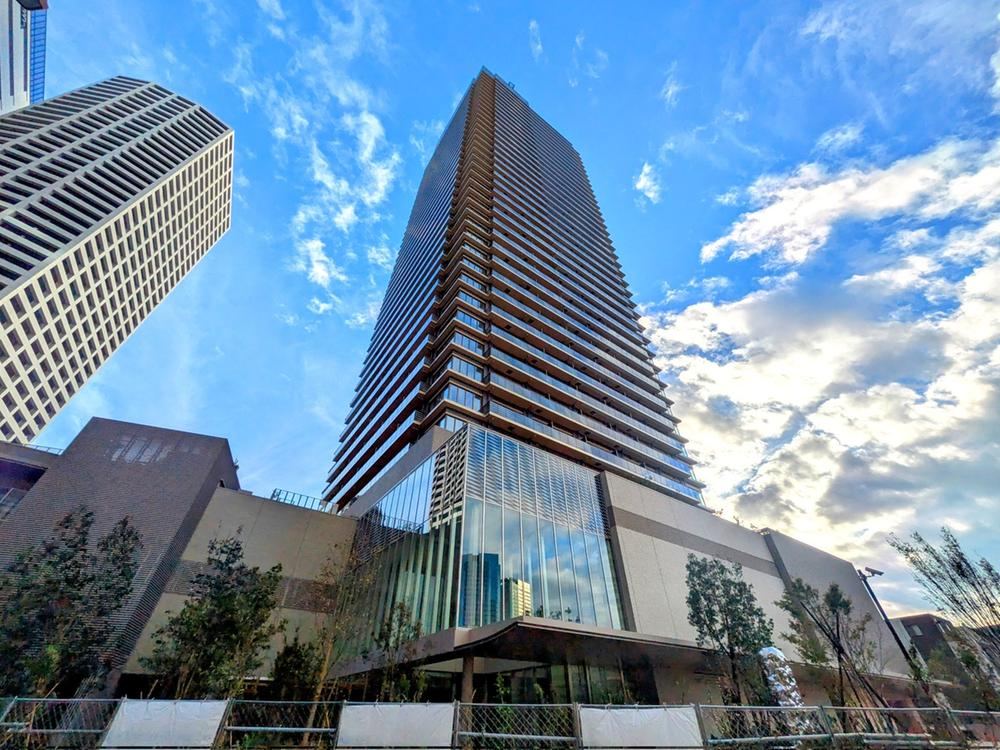 2LDK apartment in Shinjuku Ward, Tokyo - Photo 1