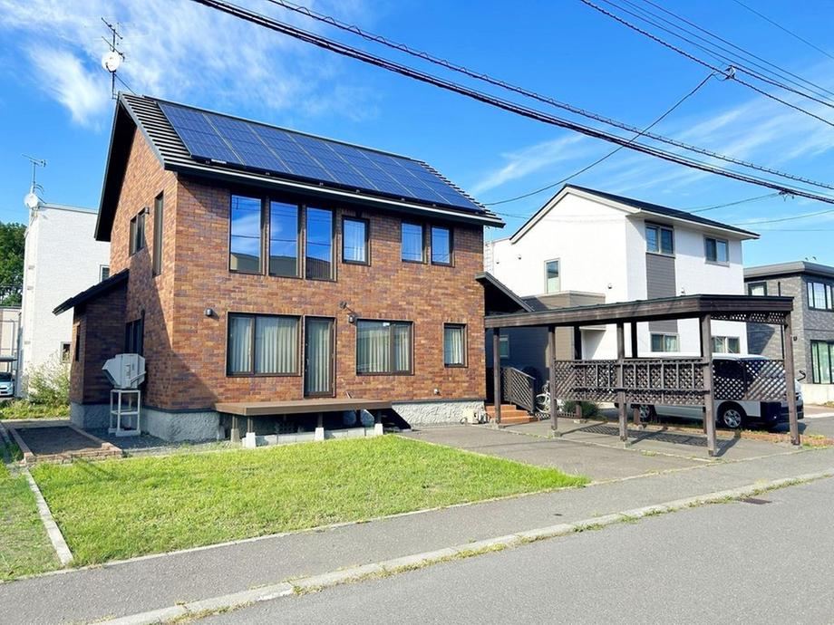 3LDK house in Kita Ward, Sapporo, Hokkaido - Photo 1