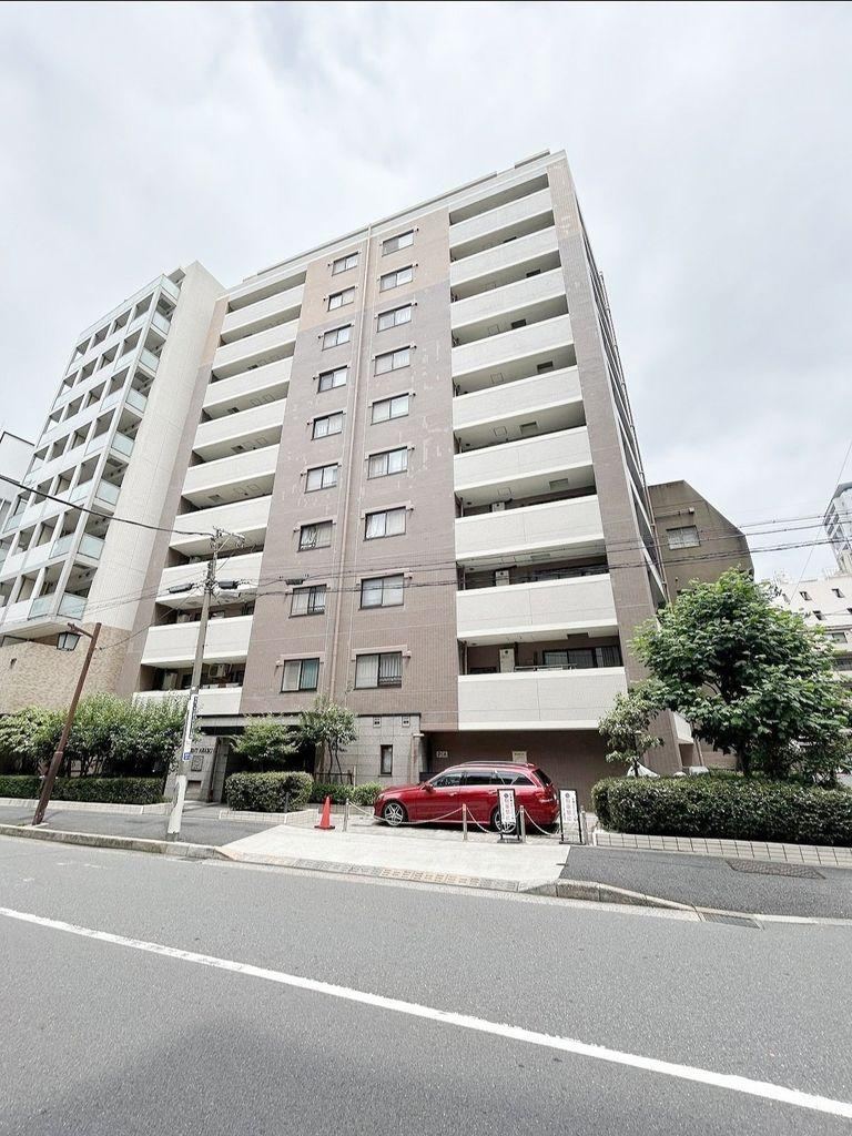 1LDK+S apartment in Minato Ward, Tokyo - Photo 1