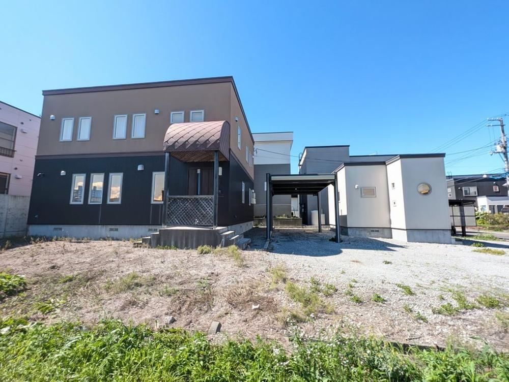 151 m² house in Kiyota Ward, Sapporo, Hokkaido - Photo 1