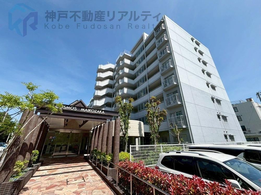 3LDK apartment in Tarumi Ward, Kobe, Hyogo - Photo 1