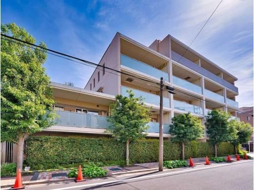 3LDK apartment in Suginami Ward, Tokyo - Photo 1