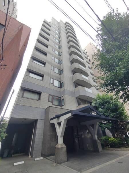 2LDK apartment in Bunkyo Ward, Tokyo - Photo 1