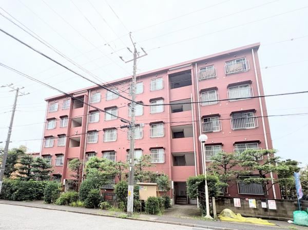 3LDK apartment in Ichikawa, Chiba - Photo 1