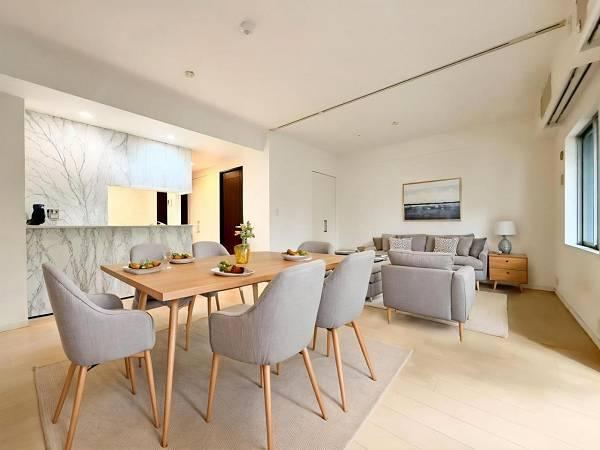 2LDK apartment in Chuo Ward, Tokyo - Photo 1