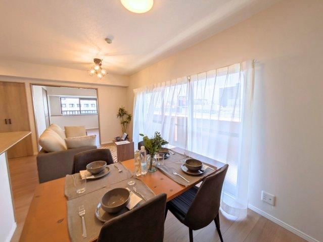 4LDK apartment in Matsuyama, Ehime - Photo 1