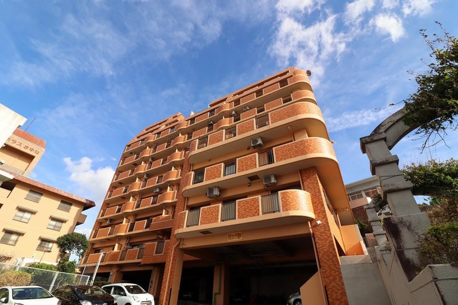 3LDK apartment in Ginowan, Okinawa - Photo 1