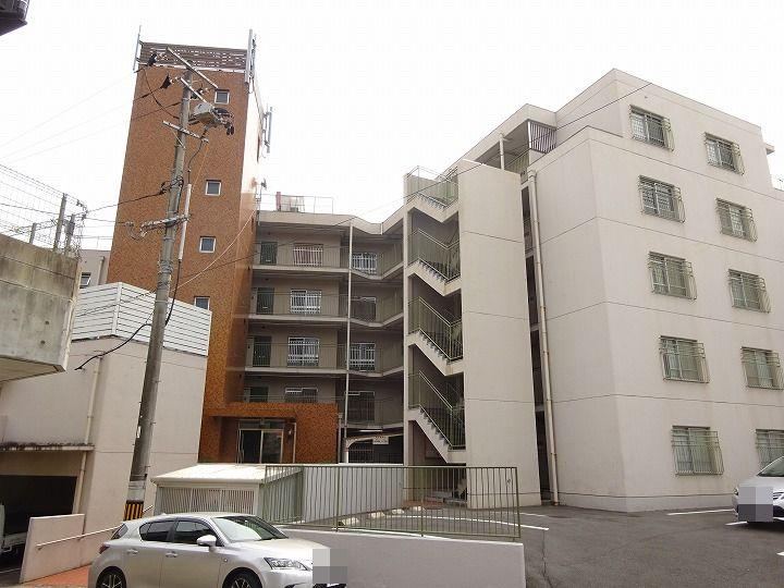 3LDK apartment in Higashi Ward, Hiroshima - Photo 1
