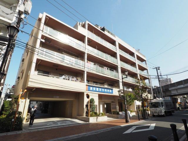 2LDK apartment in Urayasu, Chiba - Photo 1