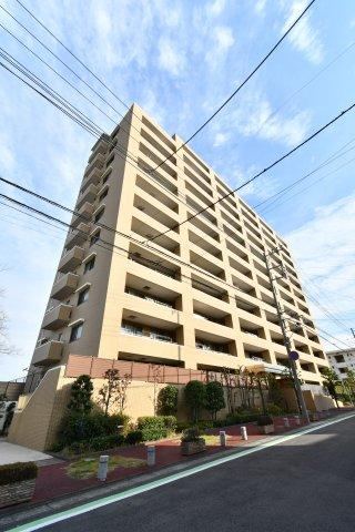 3LDK apartment in Kita Ward, Saitama - Photo 1