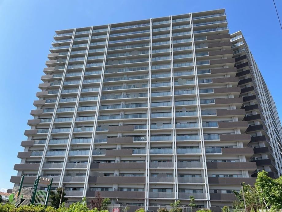 2LDK apartment in Nishi Ward, Sakai, Osaka - Photo 1