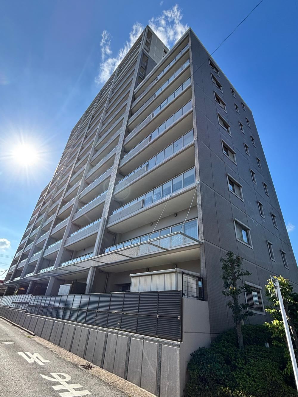 4LDK apartment in Kanuma, Tochigi - Photo 1