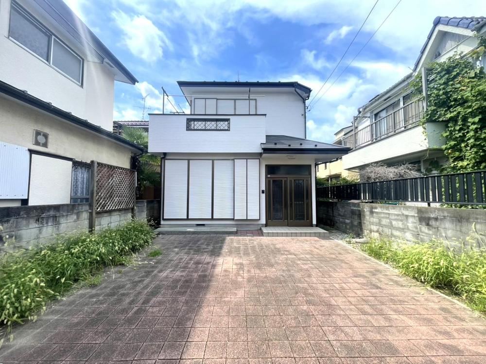 4LDK+S house in Fuchu, Tokyo - Photo 1