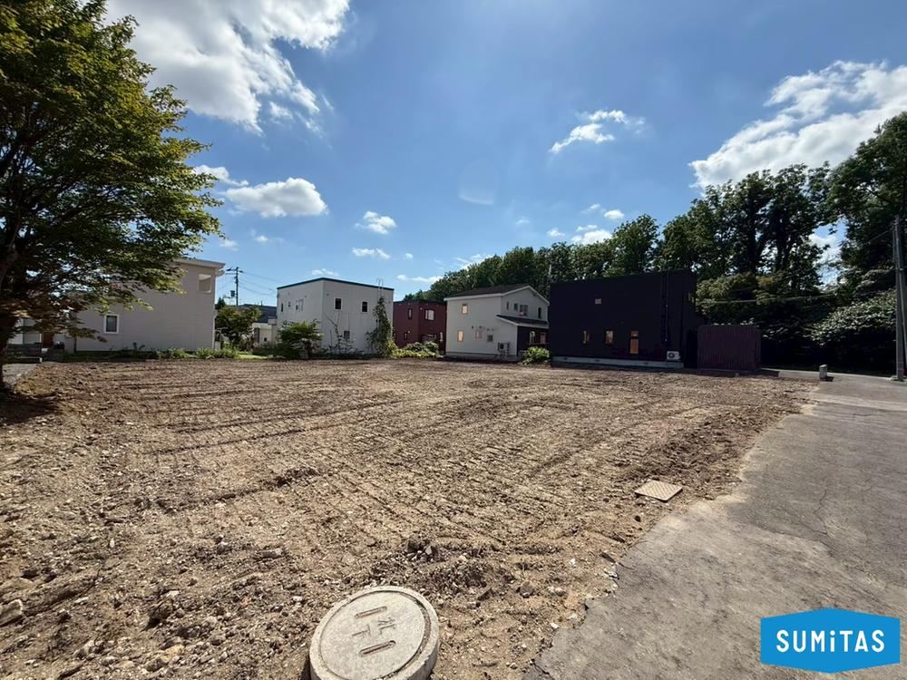 370 m² land in Kita Ward, Sapporo, Hokkaido - Photo 1