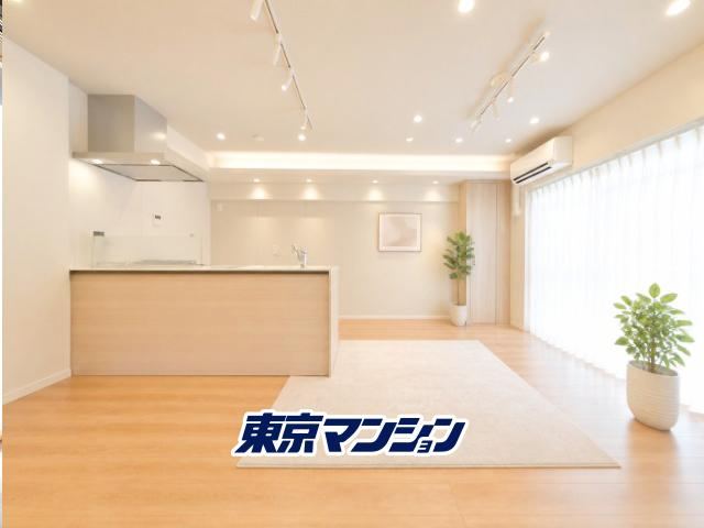 2LDK+S apartment in Koto Ward, Tokyo - Photo 1