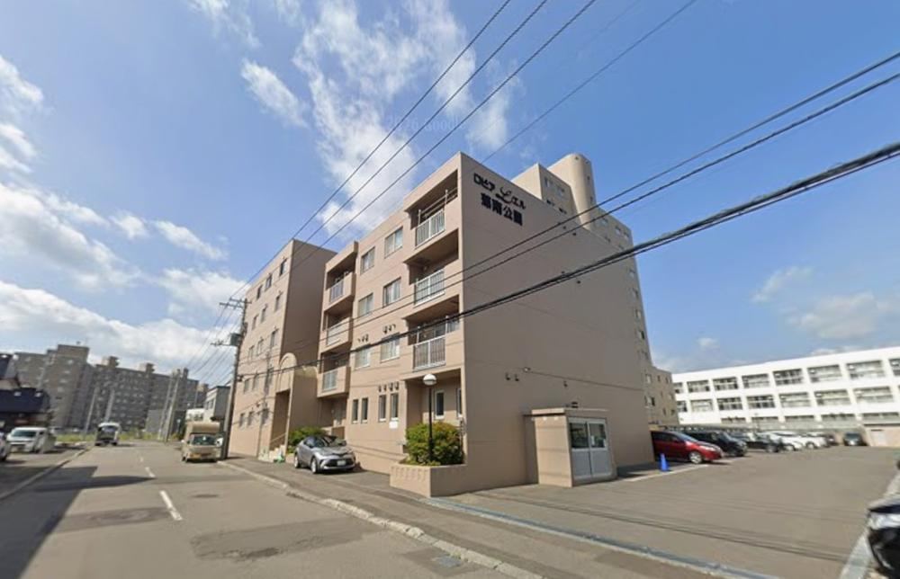 4LDK apartment in Minami Ward, Sapporo, Hokkaido - Photo 1