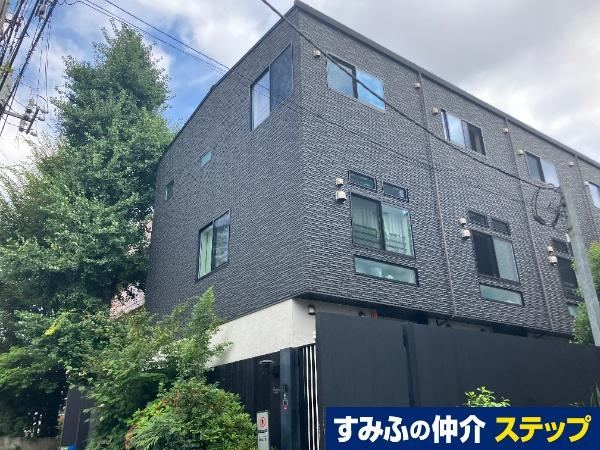 2LDK+S apartment in Bunkyo Ward, Tokyo - Photo 1