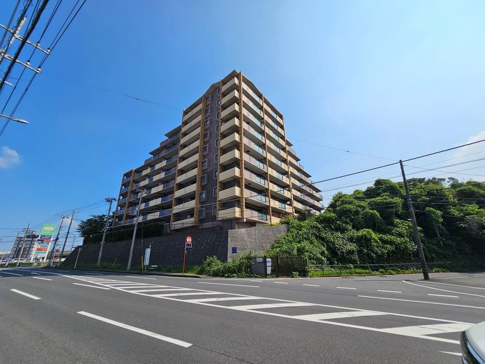 2LDK+S apartment in Wakaba Ward, Chiba - Photo 1