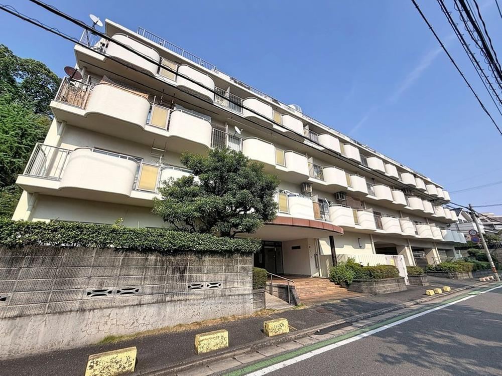 3LDK+S apartment in Chuo Ward, Fukuoka - Photo 1