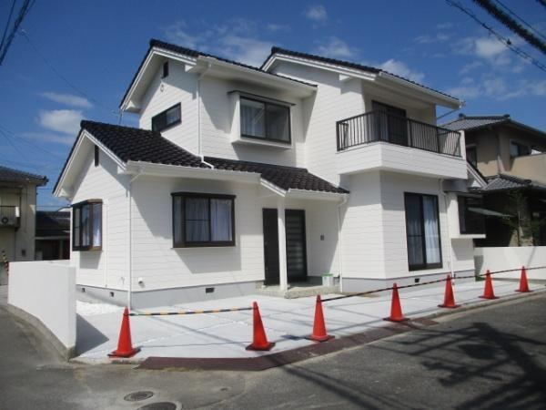 3LDK+S house in Matsuyama, Ehime - Photo 1