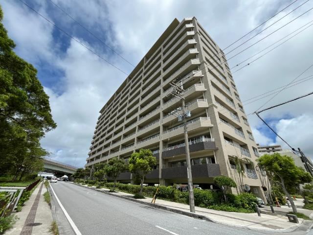 3LDK apartment in Naha, Okinawa - Photo 1