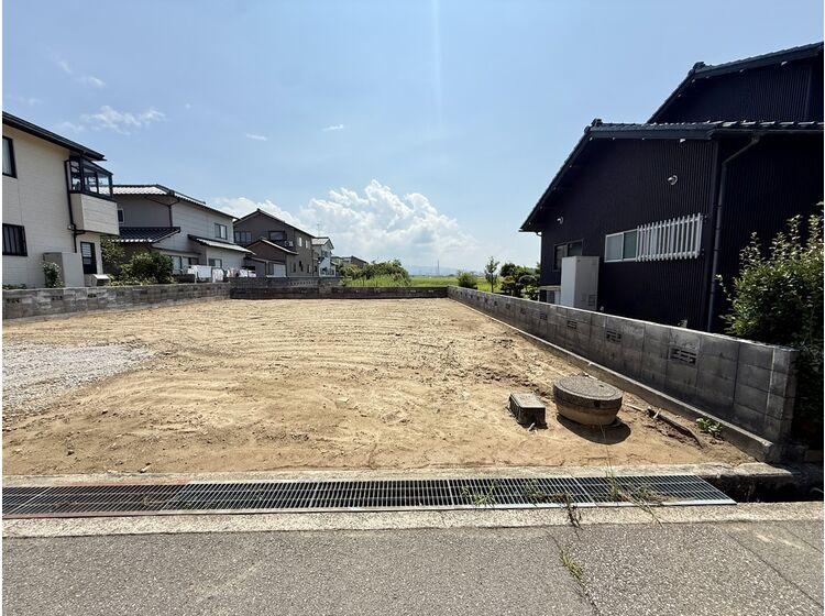 140 m² land in Kanazawa, Ishikawa - Photo 1