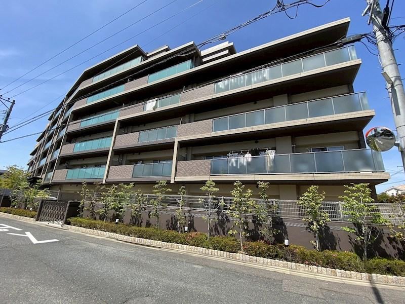 3LDK apartment in Kokuraminami Ward, Kitakyushu, Fukuoka - Photo 1