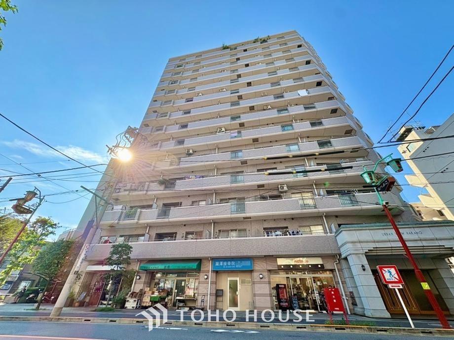 3LDK apartment in Nakano Ward, Tokyo - Photo 1