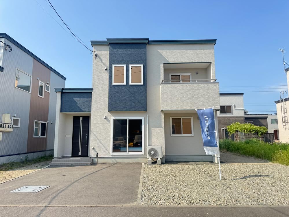 4LDK house in Kita Ward, Sapporo, Hokkaido - Photo 1