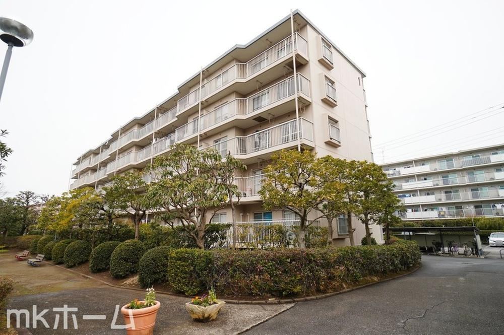 3LDK apartment in Mihama Ward, Chiba - Photo 1