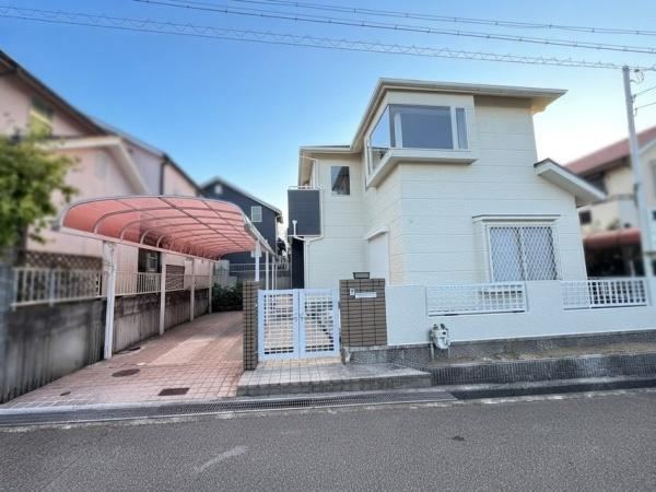 4LDK+S house in Kita Ward, Kobe, Hyogo - Photo 1