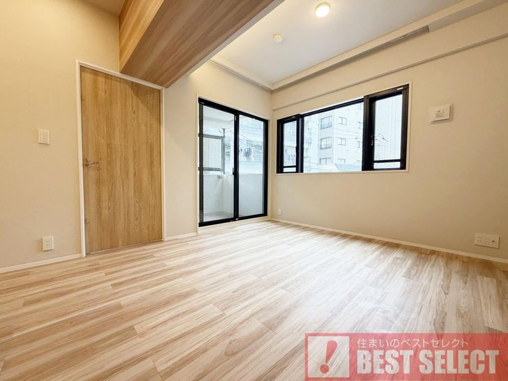 2LDK apartment in Shinjuku Ward, Tokyo - Photo 1