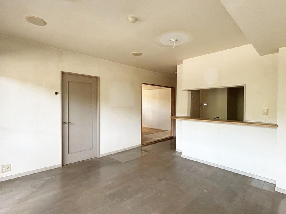 4LDK apartment in Kure, Hiroshima - Photo 1