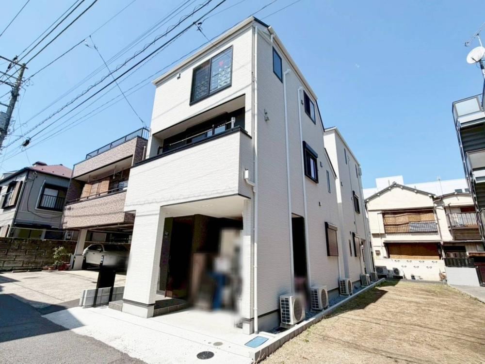 3LDK house in Kita Ward, Tokyo - Photo 1