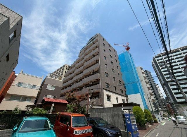 2LDK apartment in Fuchu, Tokyo - Photo 1