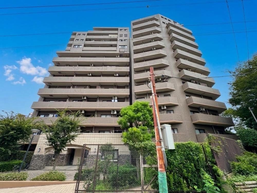 3LDK apartment in Koto Ward, Tokyo - Photo 1