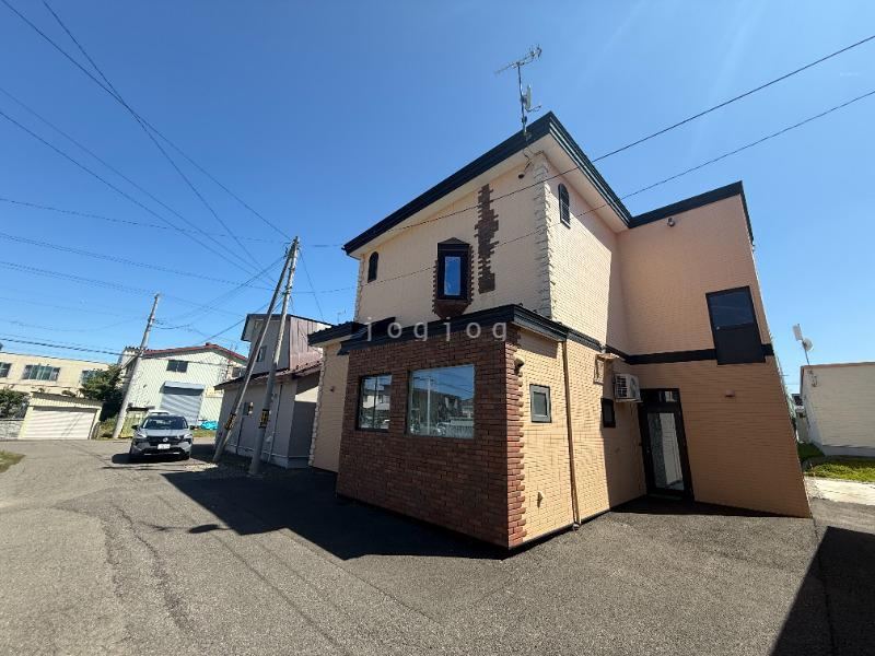 4LDK house in Obihiro, Hokkaido - Photo 1