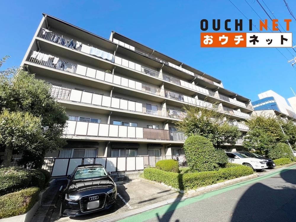 2LDK+2S apartment in Mino, Osaka - Photo 1