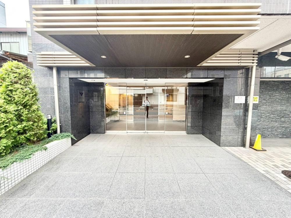 3LDK apartment in Arakawa Ward, Tokyo - Photo 1