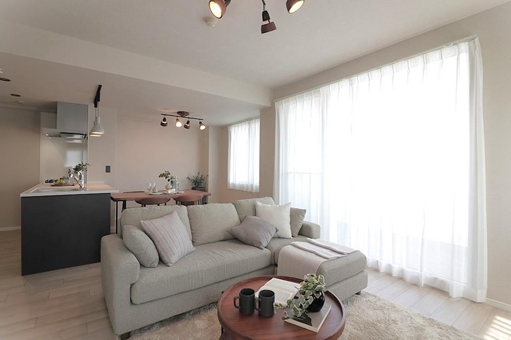 4LDK apartment in Takarazuka, Hyogo - Photo 1